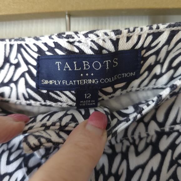 Talbots Crop Jegging Pants Sz 12 Black White Leaf Print Stretch Comfy Chic - Picture 6 of 12